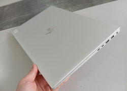 HP EliteBook 850 G8 (i7 Gen11 / 16G / 256G / Iris XE)