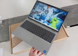 Dell Latitude 5520 (i7 Gen11 / 16G / 256G / Iris Xe)