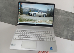 HP 15S-Fq5 (i7 Gen12 / 8G / 512G / Iris XE / 15.6"FHD)