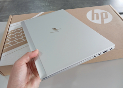 HP Elitebook 840G8 (i7 1165G7 / 16G / 256G / Iris XE)